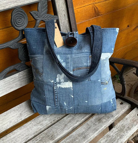 Pin by Ziggygirl61 on Bags | Upcycle jeans, Denim bags from jeans, Recycled  jeans bag