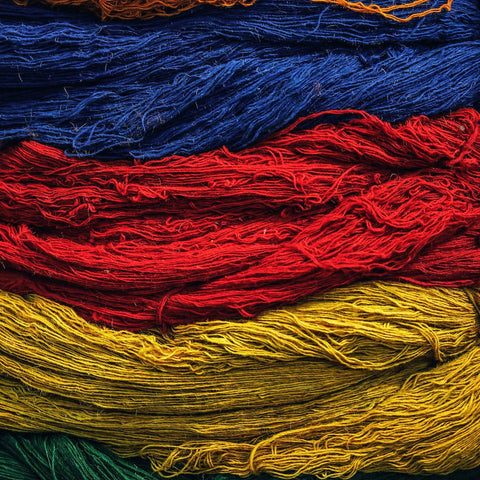 Multi-coloured threads