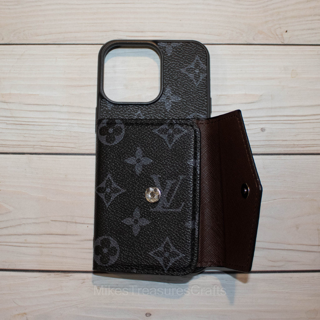 Louis Vuitton Monogram iPhone 14 Pro Bumper iPhone Case Leather Black New