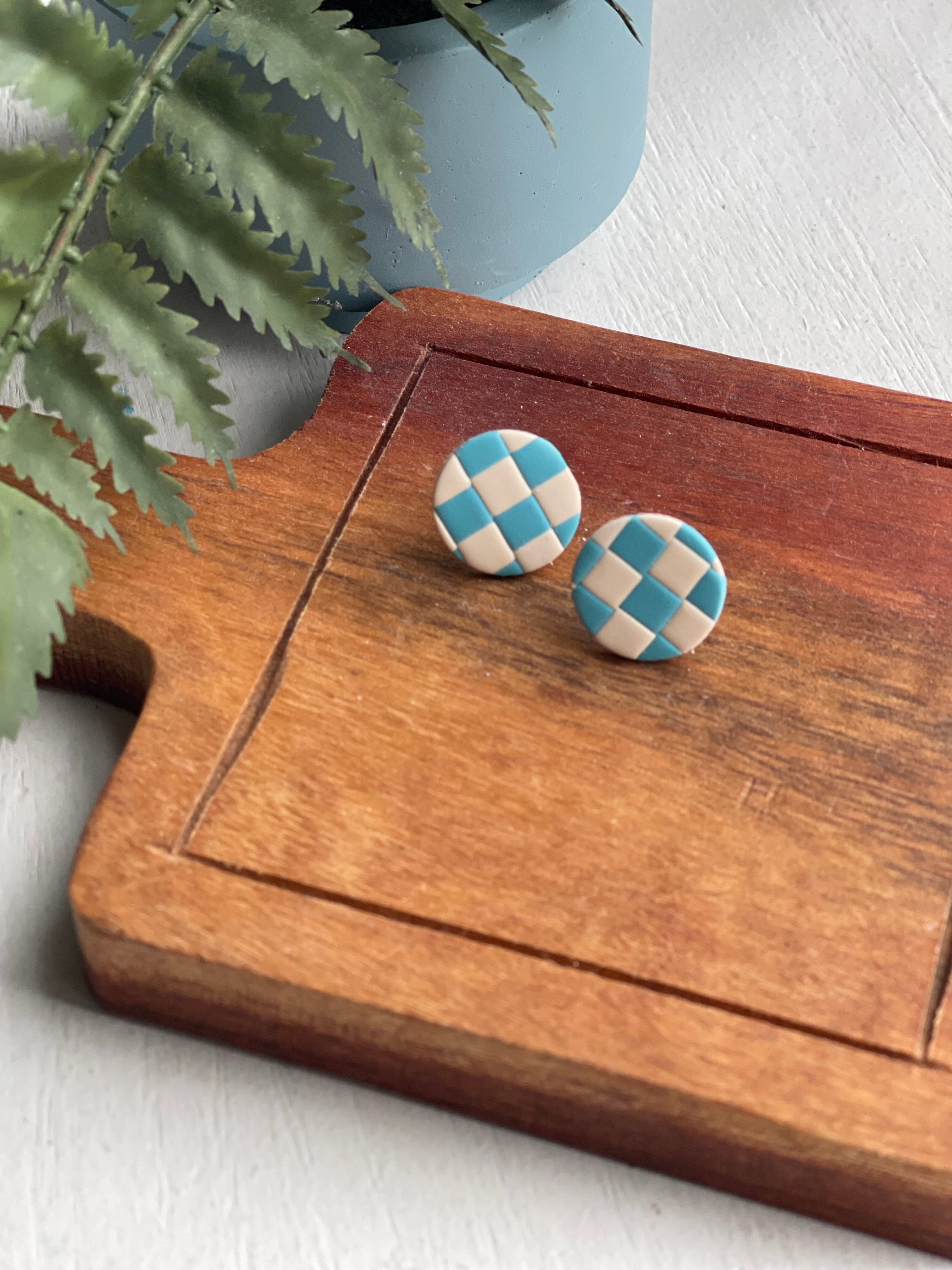 REGULAR TURQUOISE CHECKER