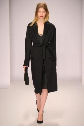 Model in the Autumn/Winter collection 2014