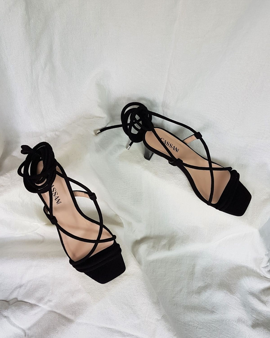 Sandalias Tiras Ante Negra Cassani Shoes Made in Spain – cassanishoes.es