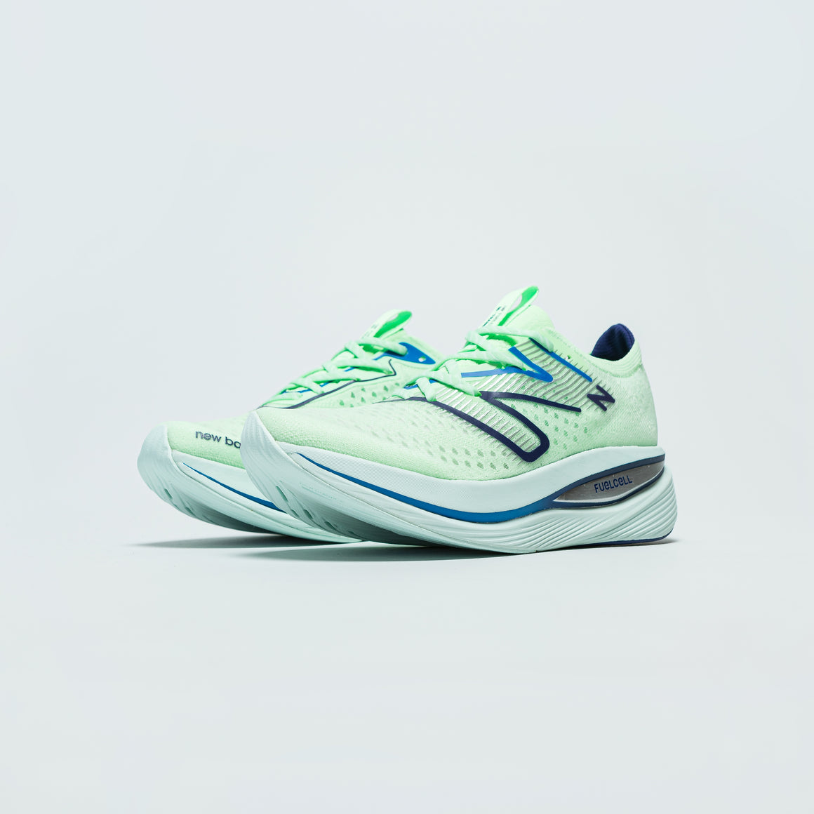 new balance fuelcell supercomp trainer