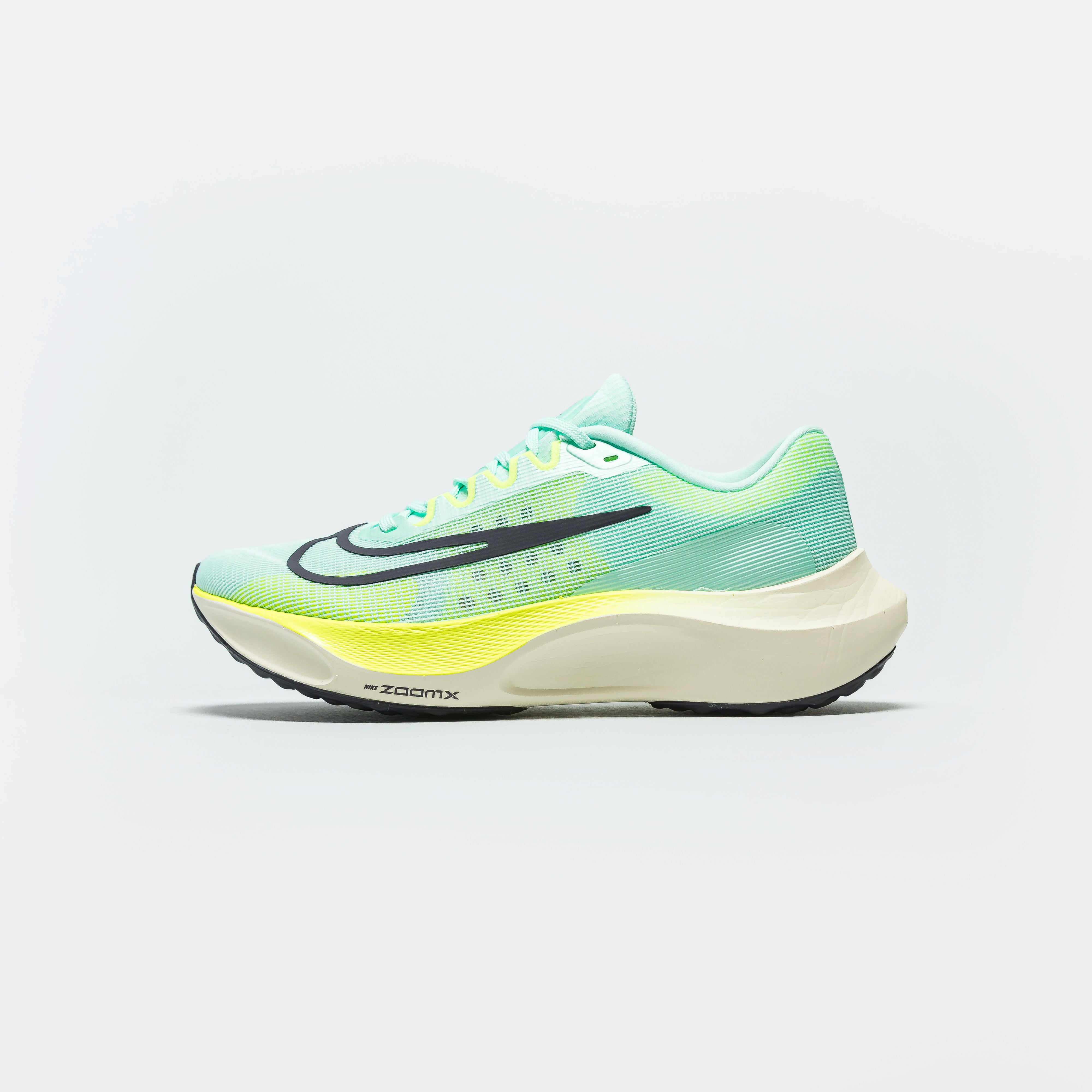 nike zoom fly 5 carbon