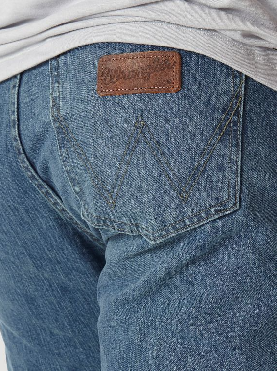 WRANGLER MEN'S RETRO SLIM FIT BOOTCUT JEANS - 77MWZWO – The Country  Connection