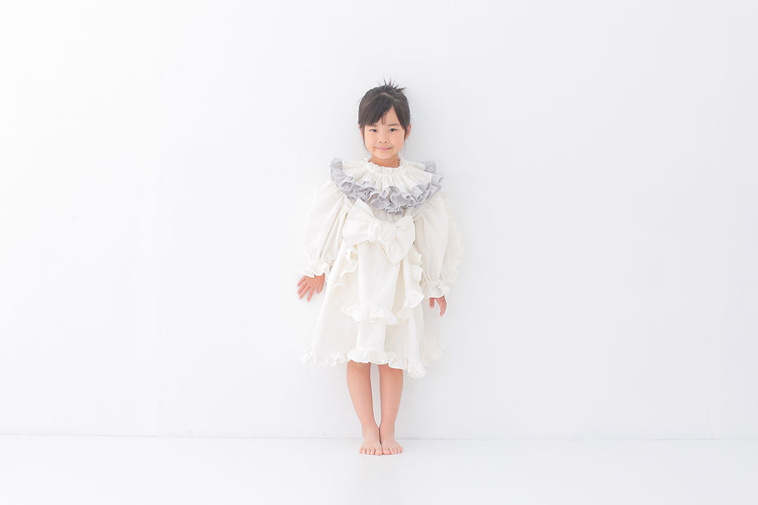 Pure white apron dress | Kids fashionable costume rental | heartmelt | Kids dress & formal