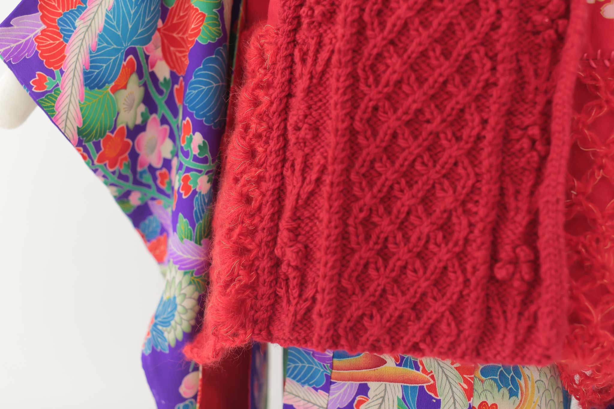 ちょっとめずらしい手編みニットの被布 | 子供のおしゃれな衣装レンタル | heartmelt | キッズドレス&フォーマル