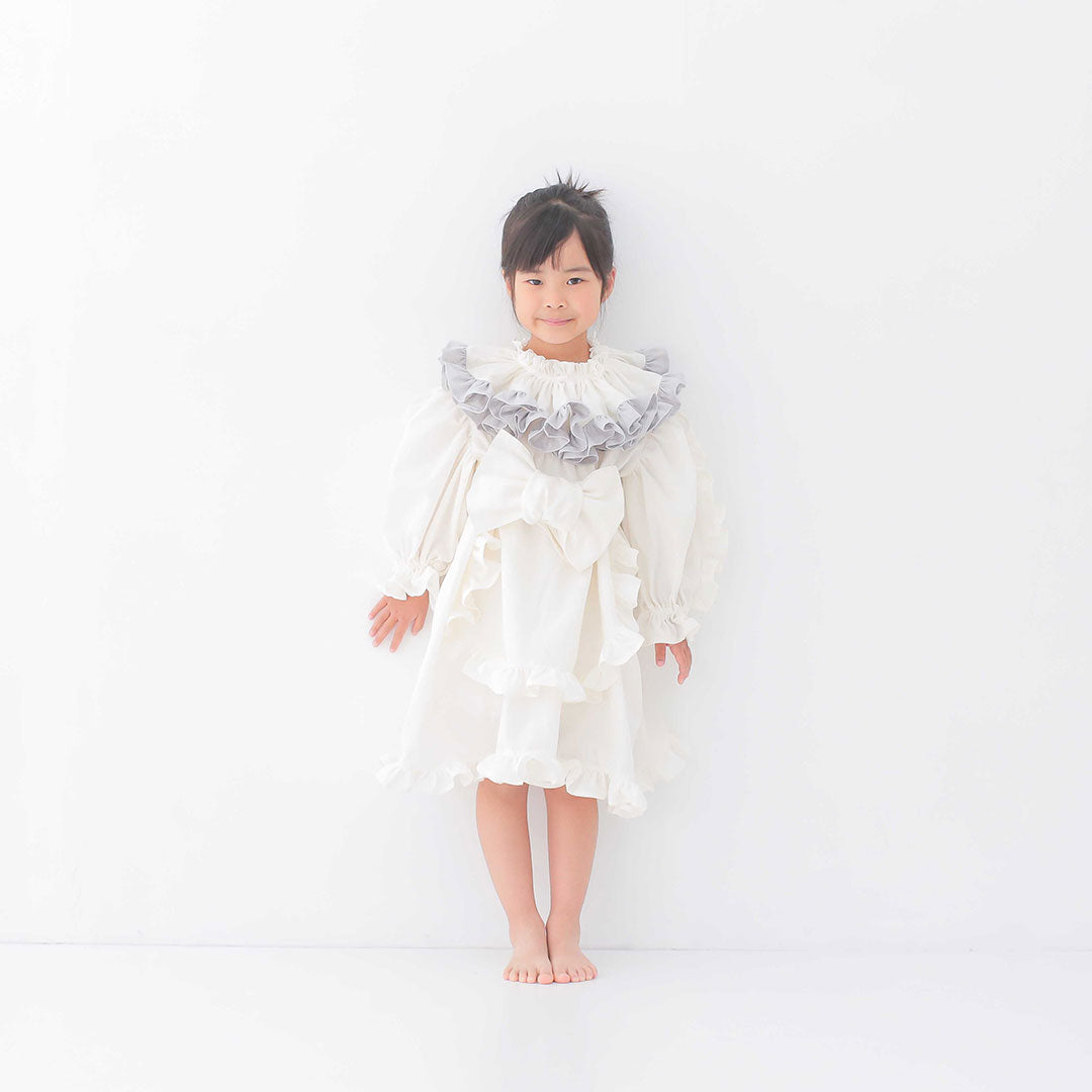 真っ白なエプロンドレス | おしゃれな子供衣装レンタル | heartmelt | キッズドレス&フォーマル