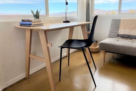 Desk A made of Baltic birch plywood with a Maple veneer