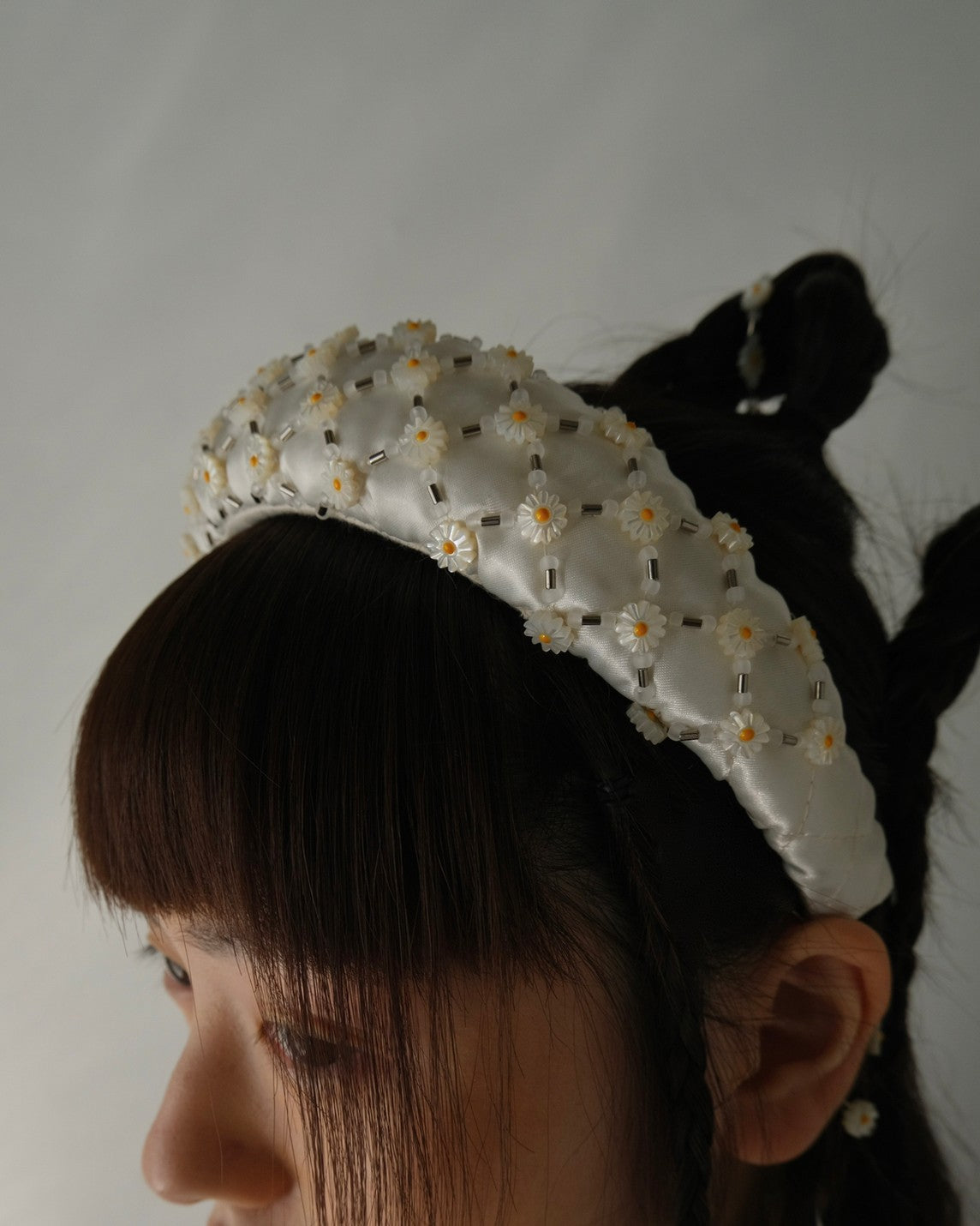 Shell Marguerite hair band 【Delivery in April 2023】