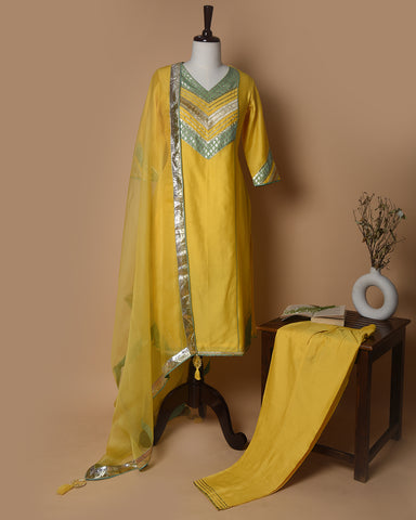 Yellow Chanderi Ready-To-Wear Embellished Striaght Kurta Set With Pant And Organza Dupatta