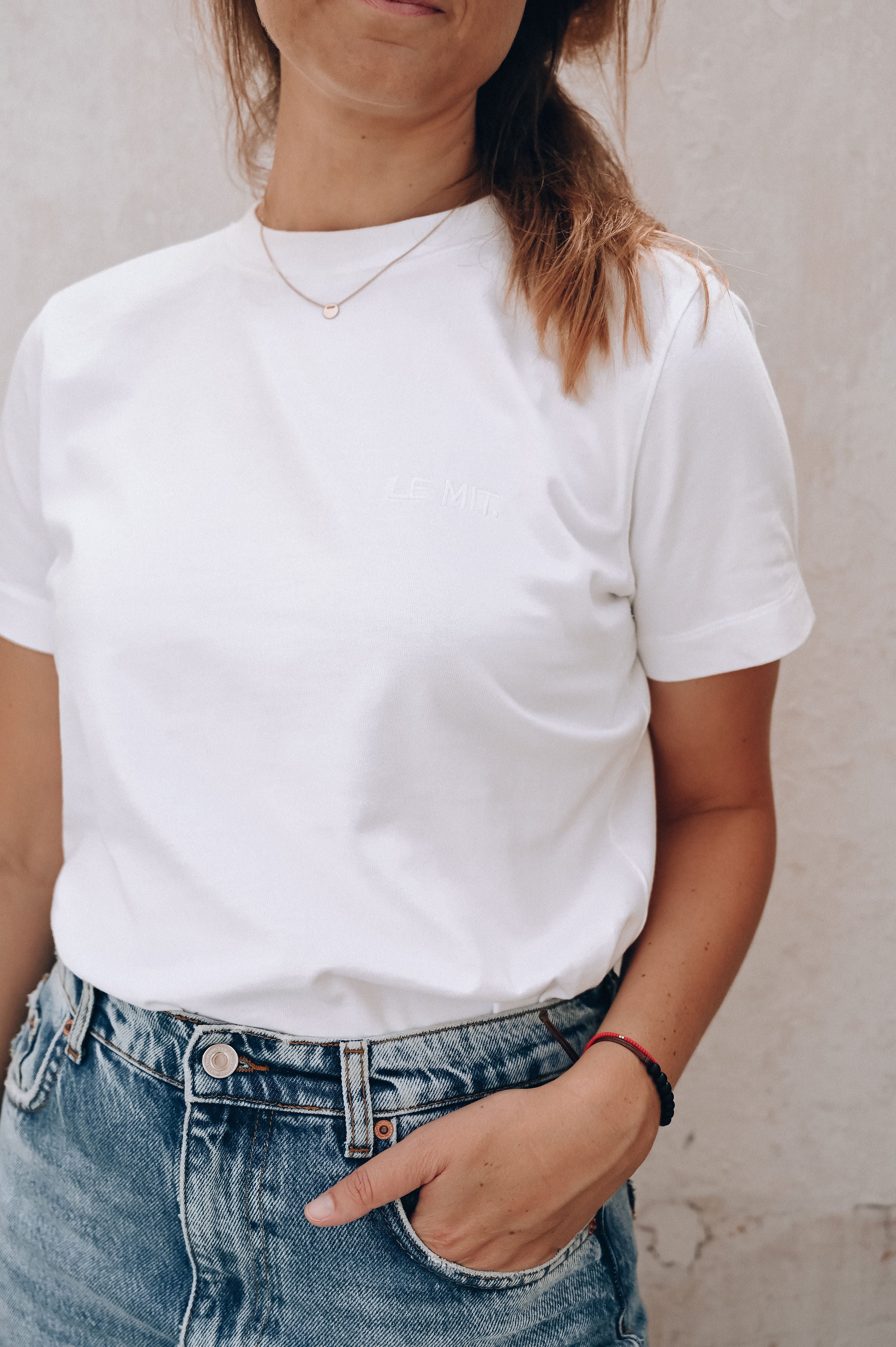 perfecte witte T-shirt voor dames Blijft lang mooi – LE MIT.