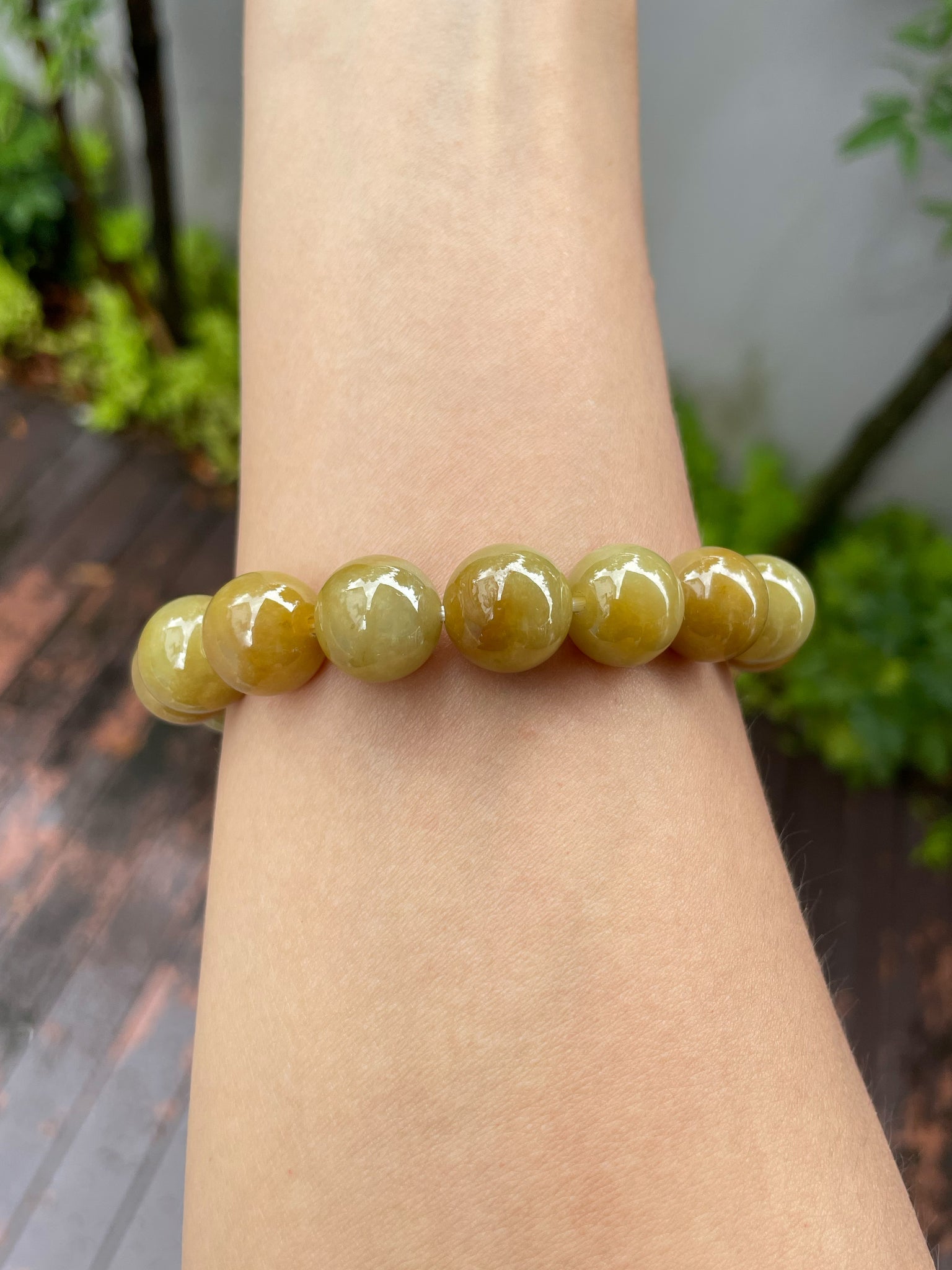 Buy Astroghar Greeb aventurine and yellow jade stretch bracelet Online   Get 42 Off