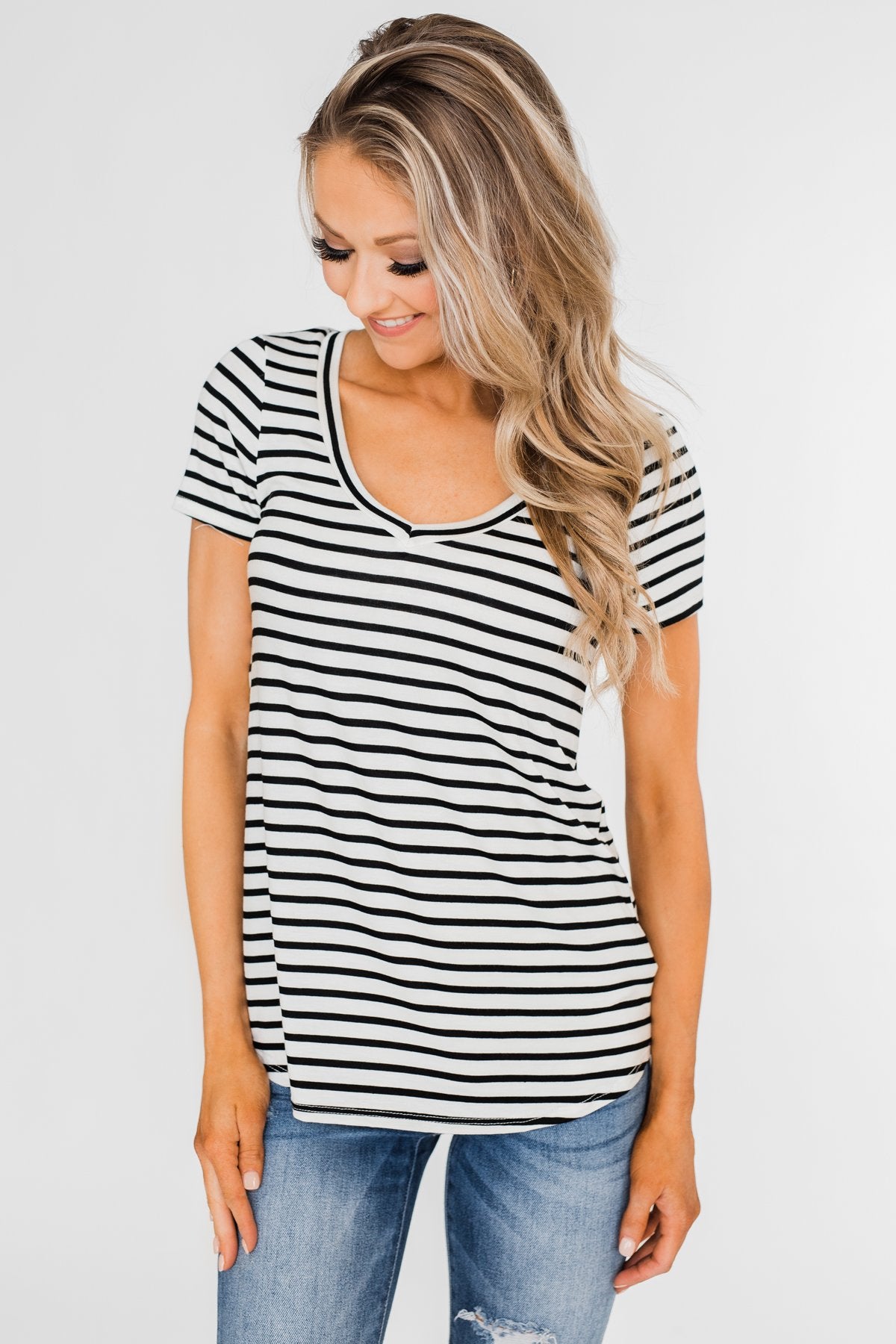 Black & White Striped V-Neck Top – The Pulse Boutique