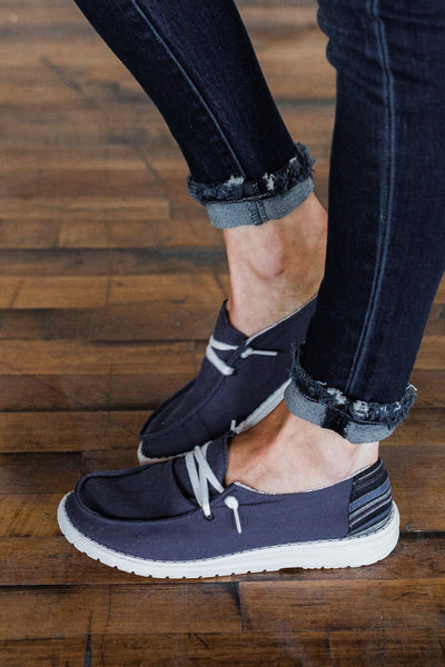 Gypsy Jazz Poppy Sneakers- Navy – The Pulse Boutique
