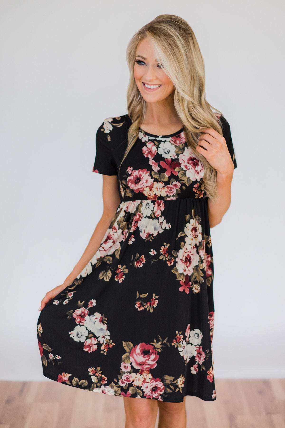 Best Is Yet To Come Floral Short Sleeve Dress- Black – The Pulse Boutique