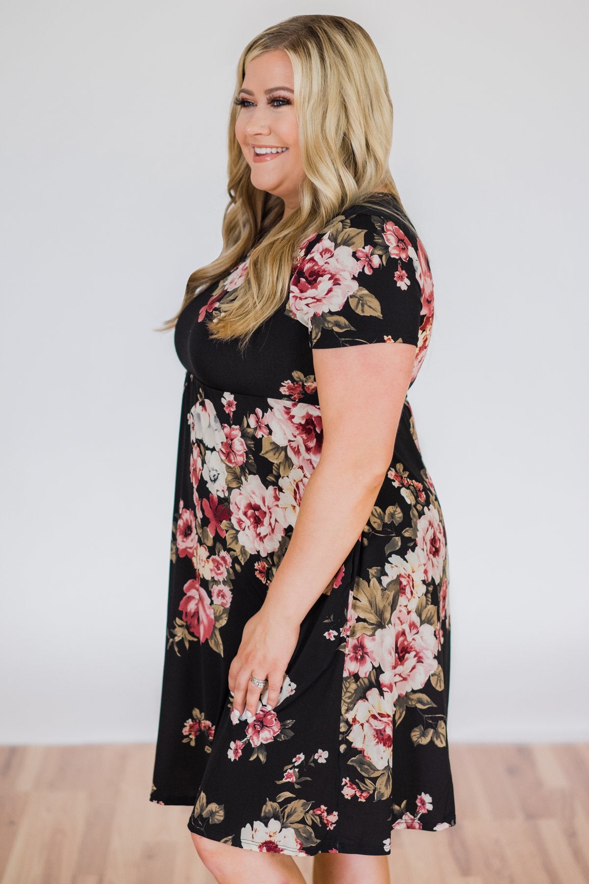 Best Is Yet To Come Floral Short Sleeve Dress- Black – The Pulse Boutique