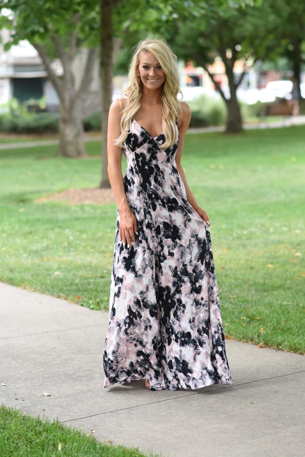 In the Cards Maxi Dress – The Pulse Boutique