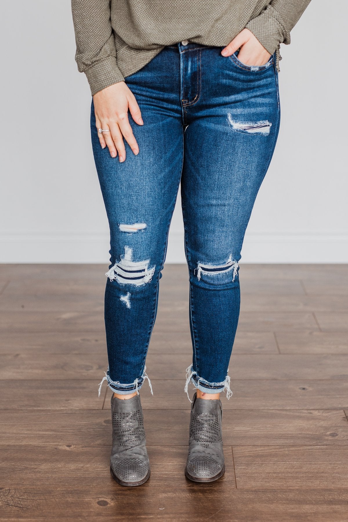 Vervet Mid Rise Skinny Jean Kristine Wash – The Pulse Boutique