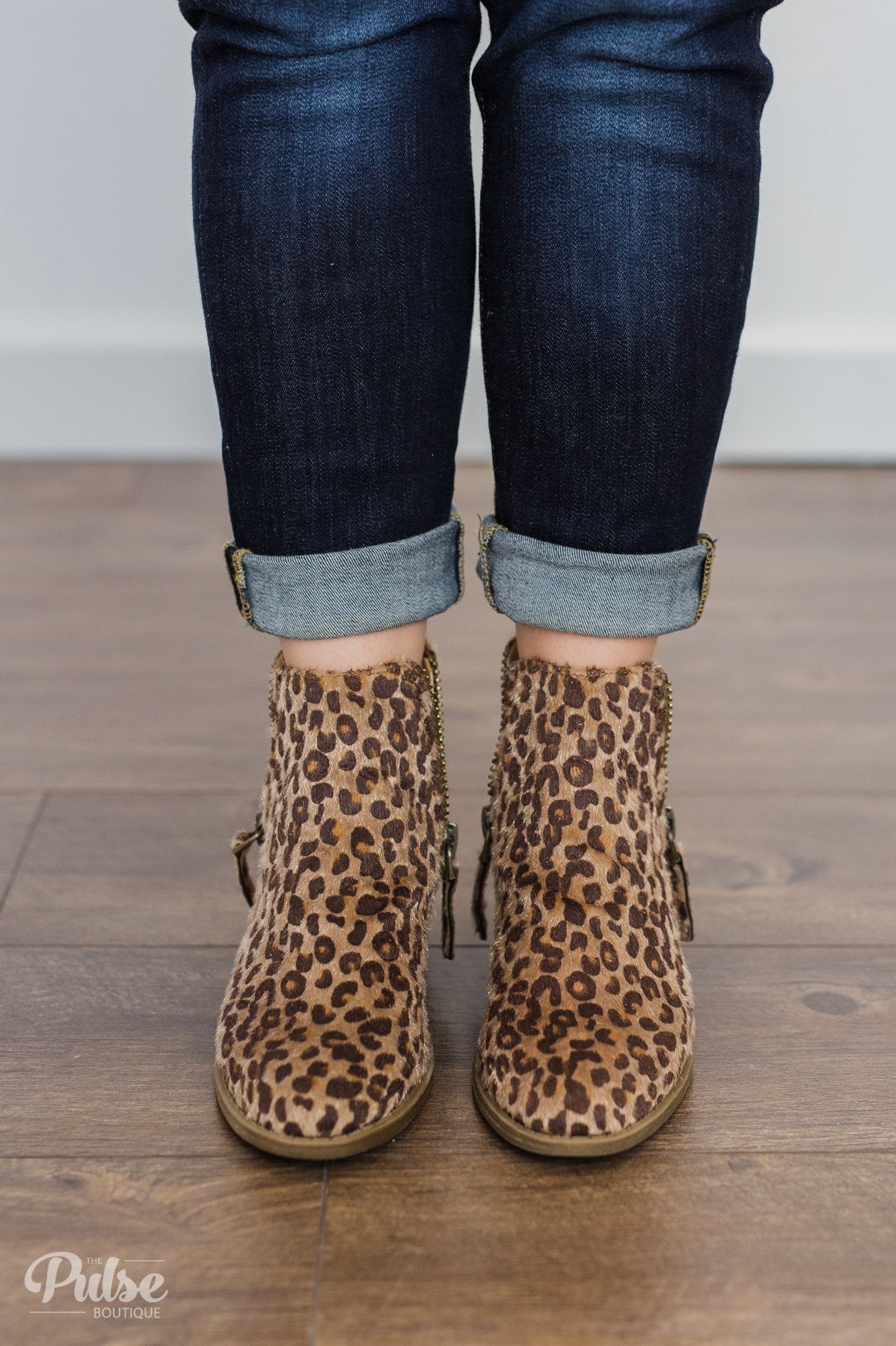 very g leopard booties