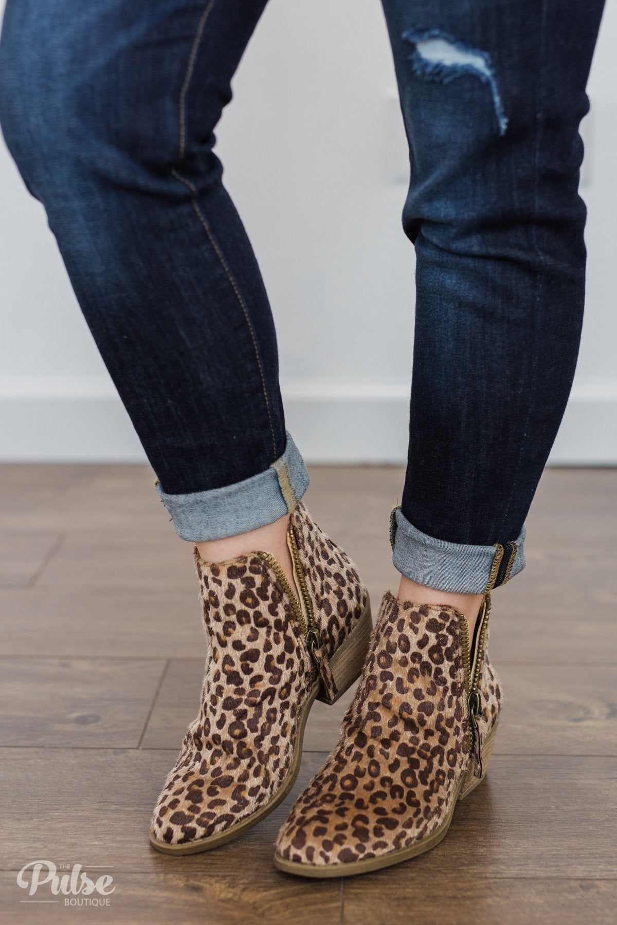 very g leopard booties