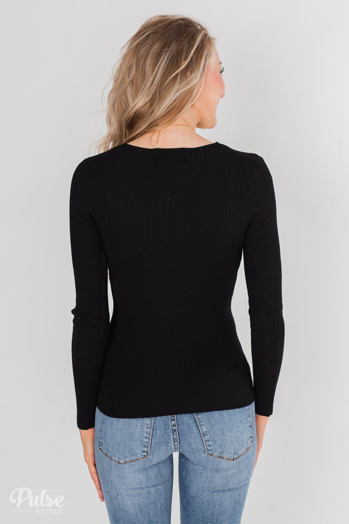 Fitted V-Neck Long Sleeve Top - Black – The Pulse Boutique