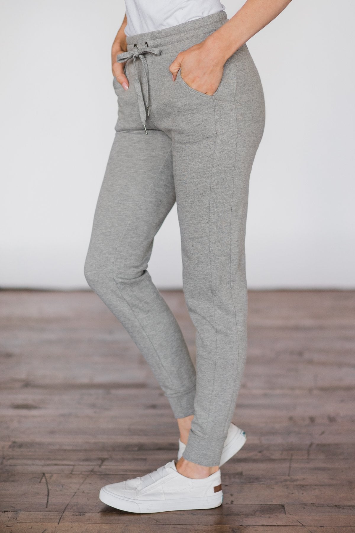 Grey Slim-Fit Joggers – The Pulse Boutique