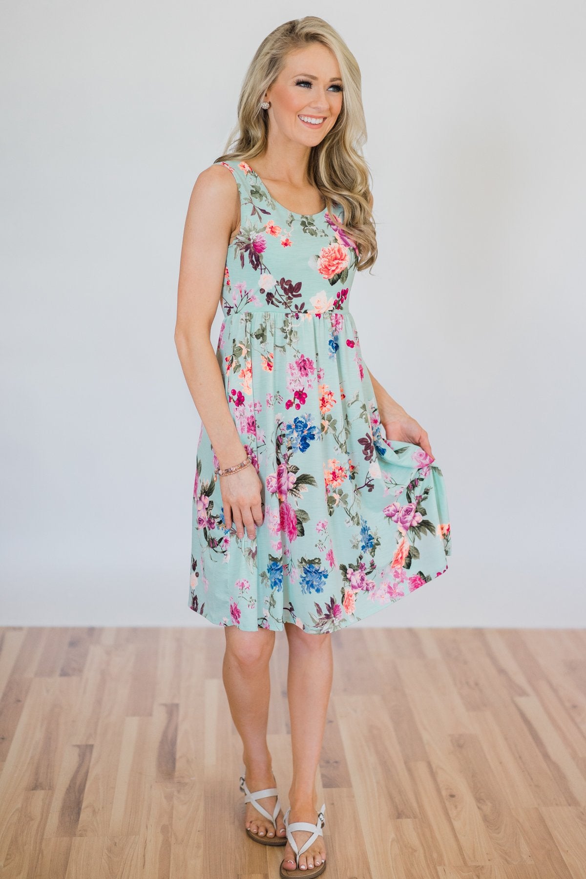 Infinite Flowers Dress- Mint – The Pulse Boutique