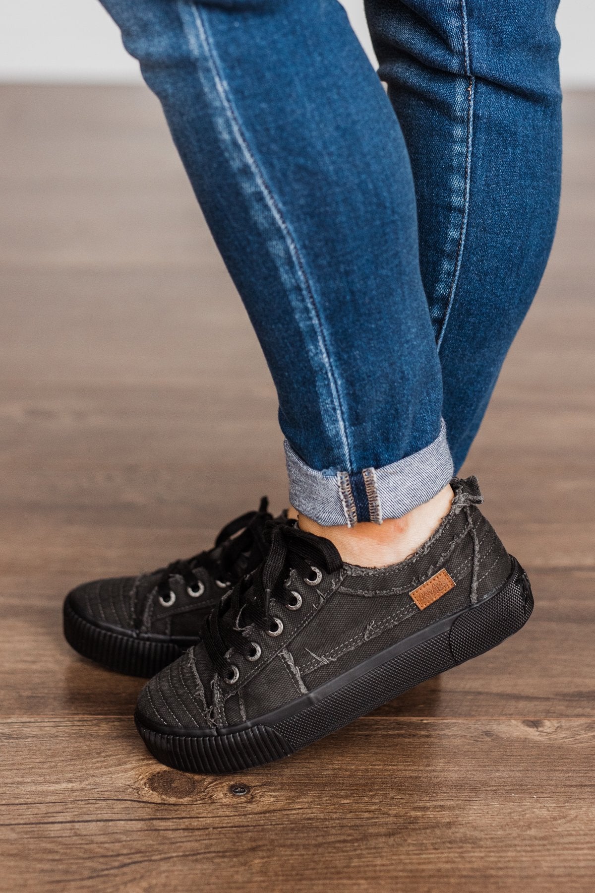 blowfish the way distressed sneakers in black