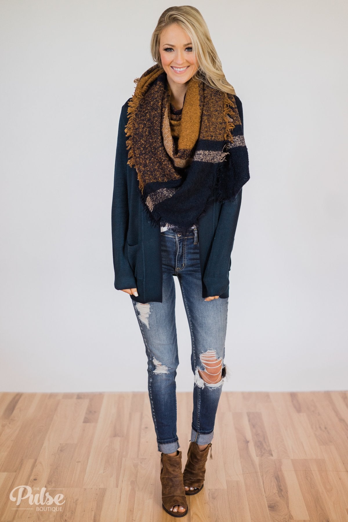 navy and tan scarf