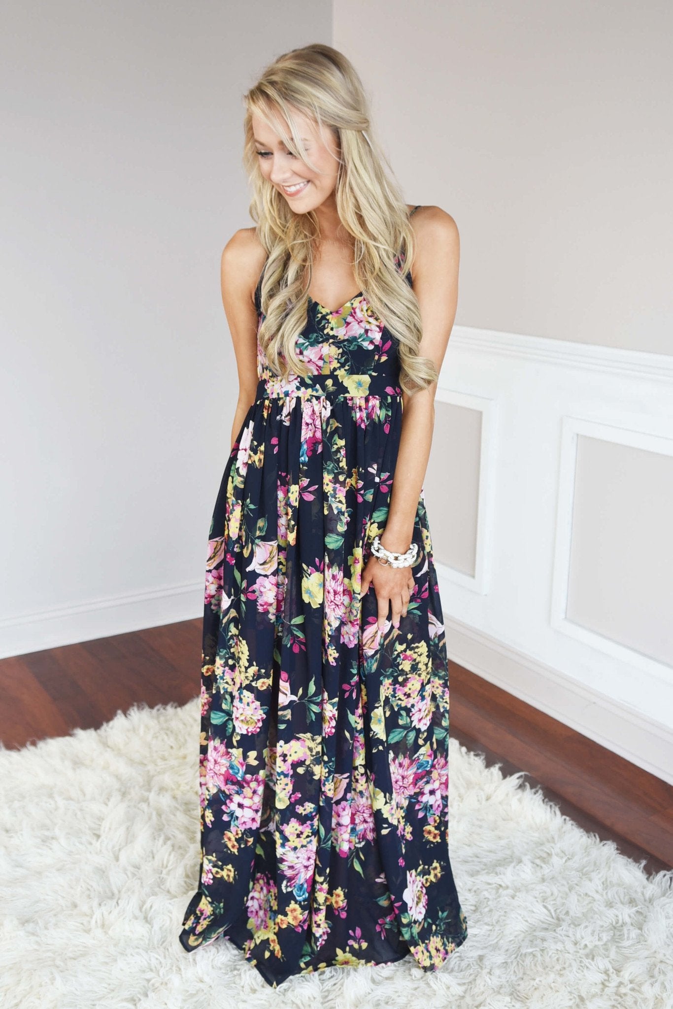 Fields of Freesias Maxi ~ Navy – The Pulse Boutique