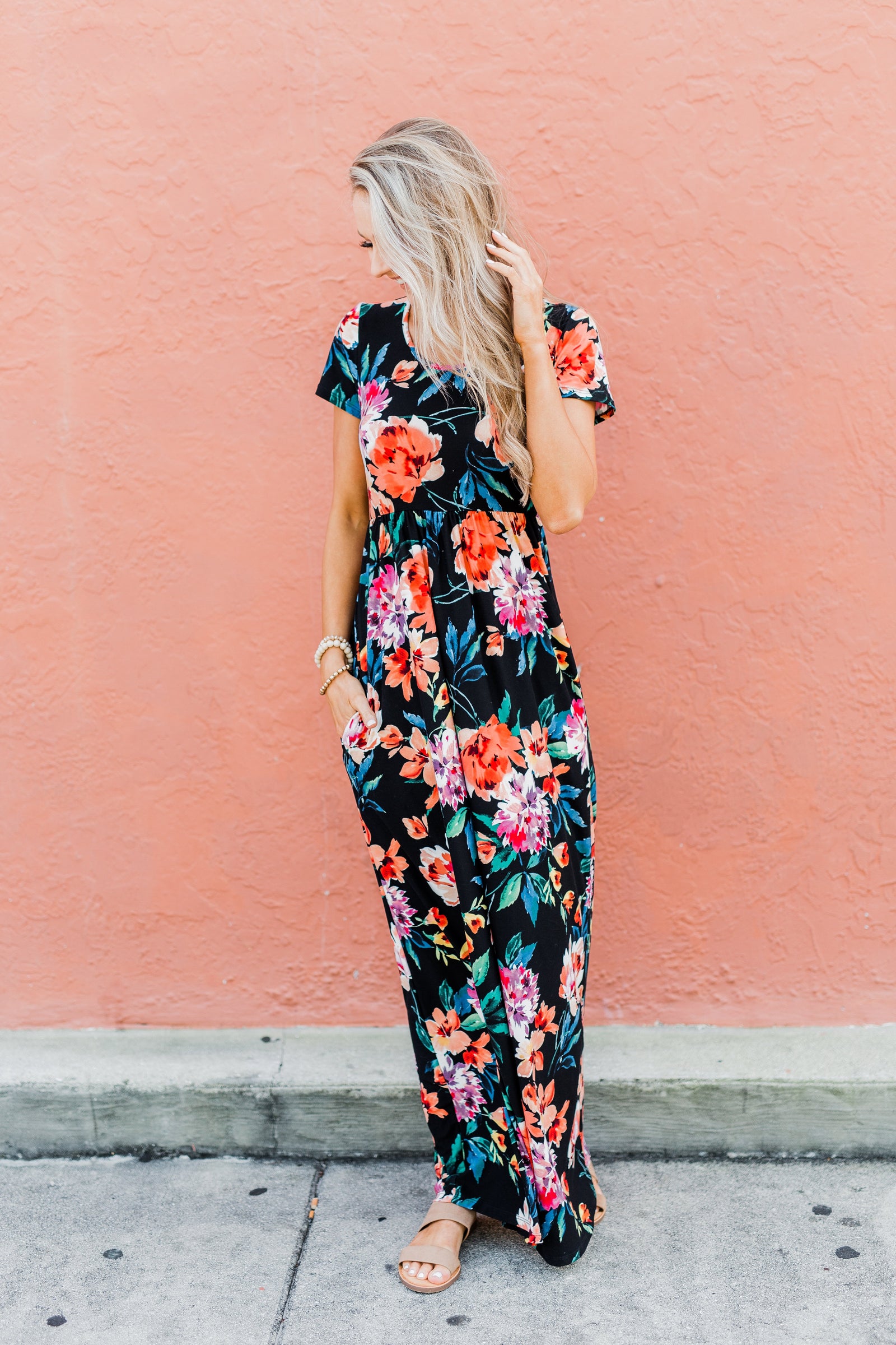 Alright By Me Floral Maxi Dress- Black – The Pulse Boutique