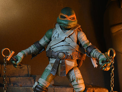 Universal Monsters/Teenage Mutant Ninja Turtles – 7” Scale Action Figure –  Ultimate Leonardo as the Creature –