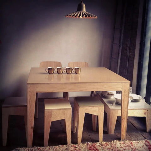 Alfred-Von-Esscher-zvg-tabledining