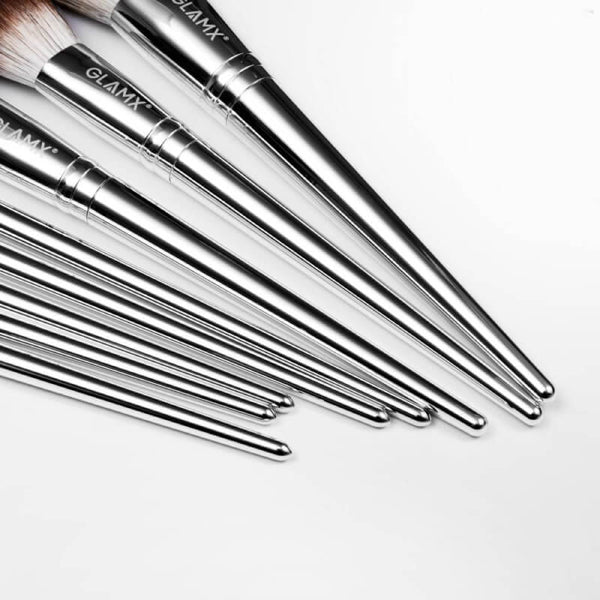 8 Piece Silver Makeup Brush Set | GX10 4