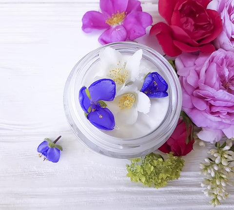 shea butter moisturiser that’s covered in jasmine flowers and roses