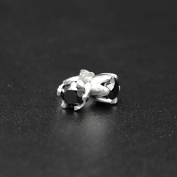 B01111_Black Diamond Stud Earring