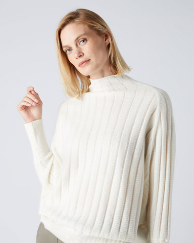 Women's Round Neck Cashmere Sweater New Ivory White | N.Peal