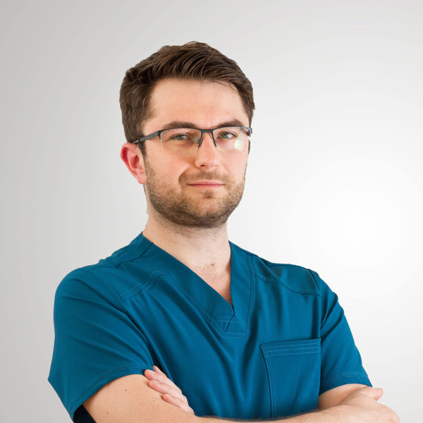 Szymon Manasterski chirurg specjalista partner