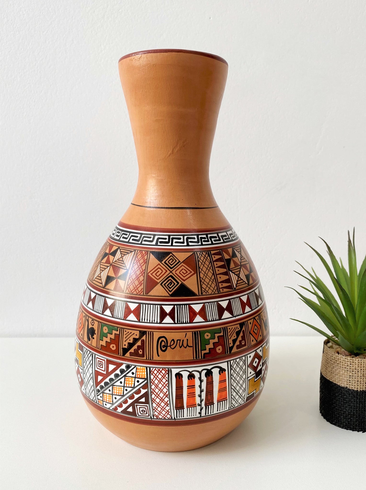 Ethnic Peruvian Vase – Alpaki Art