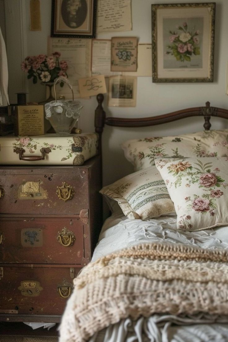 Victorian Royal Inspo By Ever Lasting