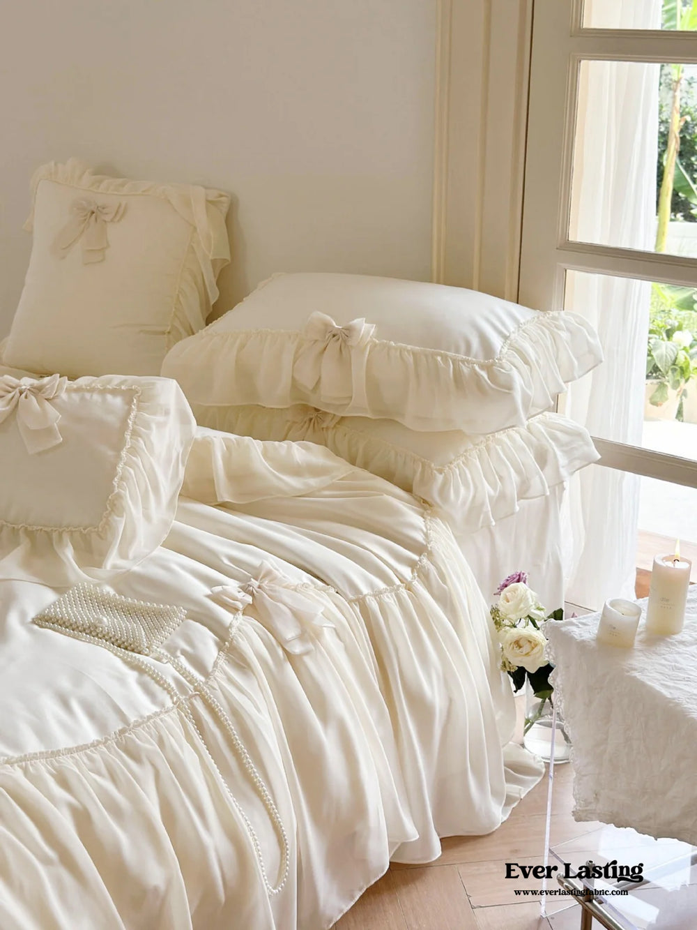 Ribbon Bow Airy Lace Bedding Set / Cream White