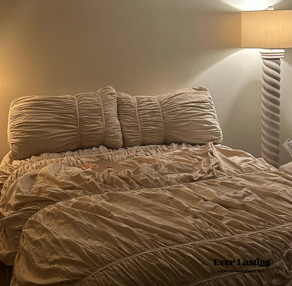 Royal Bedding by Ever Lasting