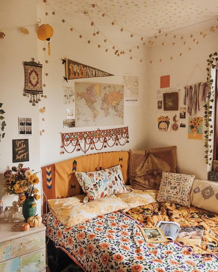 Room decor musts for all-around autumn vibes - GirlsLife