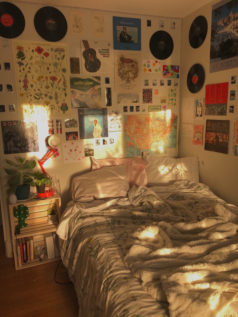 AESTHETIC // A GUIDE - Room Decor  Indie room, Bedroom vintage, Grunge  bedroom