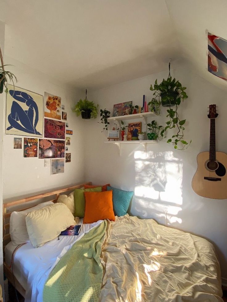 Indie Bedroom Aesthetic: 5 tips on how to accomplish 'the look' and ...