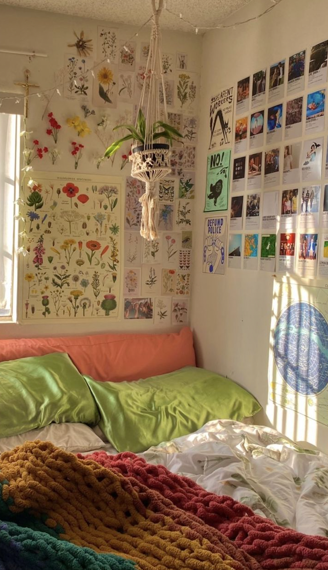 Top 10 Dream Dorm Essentials with Ever Lasting ♡ | Room Decor Tips ...