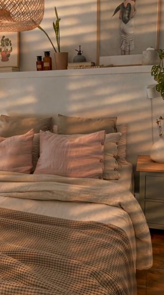 17 Cozy, Chic, and Low-Lift Bedding Ideas and Tips to Try in 2023