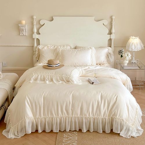 Top 10 Bedroom Trends: Ruffle, Lace and More!
