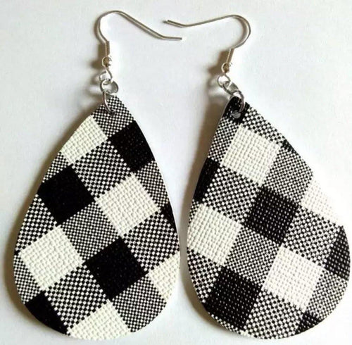 Wholesale. Earrings. { Plaid } Red and black it white and black. 12, 24, 36, 48, 60